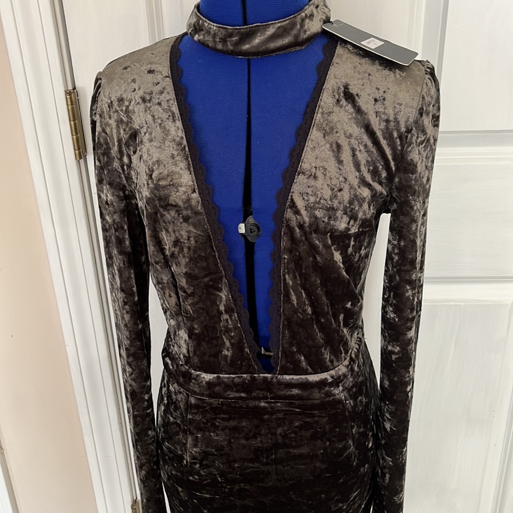 One Way Dress Olive Green - Picture 3 of 7